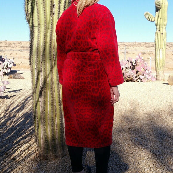 Roberto Cavalli UNISEX Leopard shawl bathrobe $350 - Picture 3 of 6